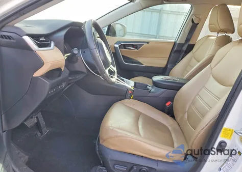 2020 Toyota Rav4 Xle Premium from USA, damaged, VIN 2T3C1RFV5LC085677